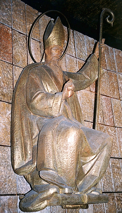 Agostino vescovo e cardioforo nella chiesa di santa Rita a Madrid