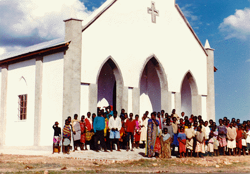 Lachiesa di Itulituli il girono della inaugurazione