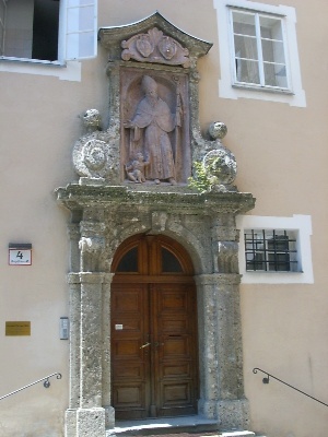 Entrata al convento agostiniano