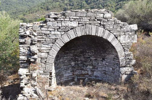 Resti della cappella di sant'Agostino a Canari