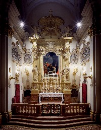 La facciata della chiesa