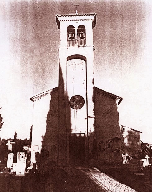 La moderna chiesa di sant'Agostino a Mereto di Tomba