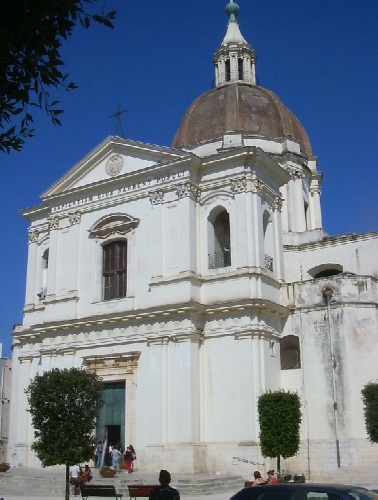 Il cupolone della chiesa di sant'Agostino a Giovinazzo