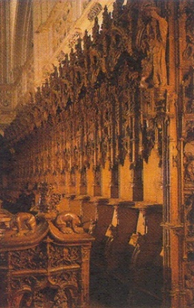 Gli stalli alti e bassi del lato nord