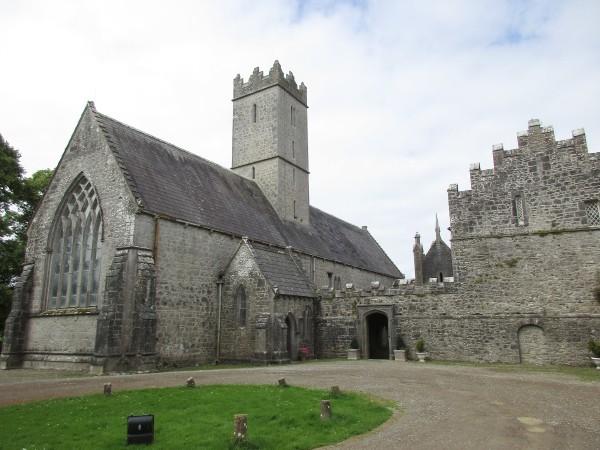 Il complesso monastico di Adare