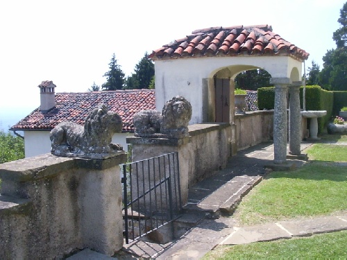 Scala per accedere agli orti nel convento ottocentesco