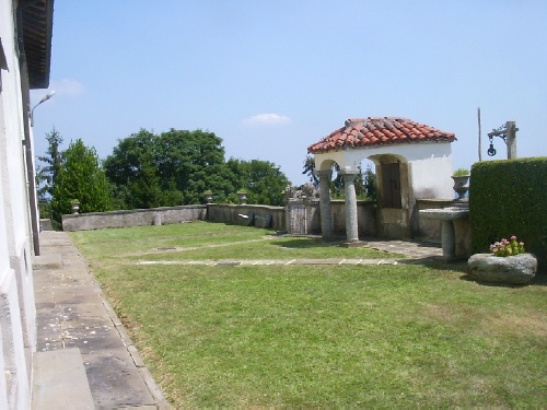 Il giardino interno annesso al convento ottocentesco