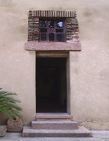 Entrata alla chiesa di sant'Agostino a Cagliari