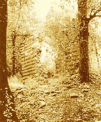 Resti dell'insediamento agostiniano di Montespecchio