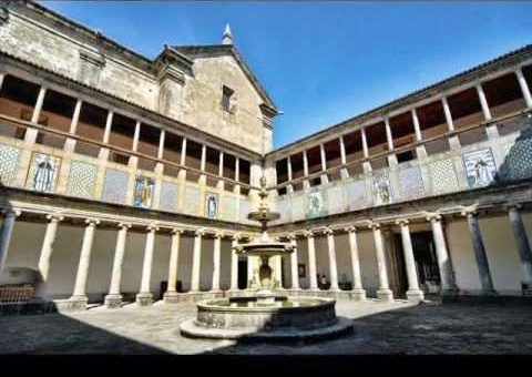 Il chiostro del convento di Grijò