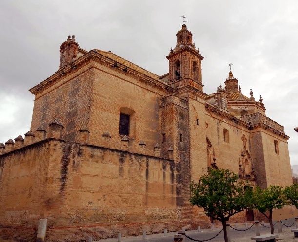 Il convento della SS. Trinità a Carmona