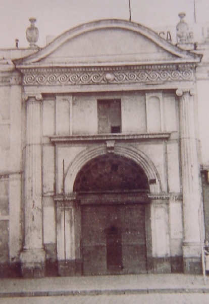 Entrata del convento di sant'Agostino a Siviglia da una foto del 1930