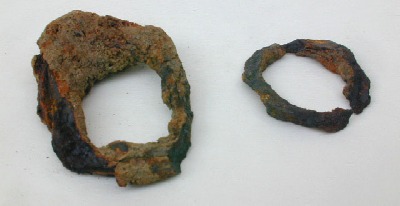 Anelli in ferro forse monili a Cassago