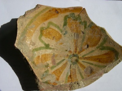 Fondo di ciotola decorata del XV sec.
