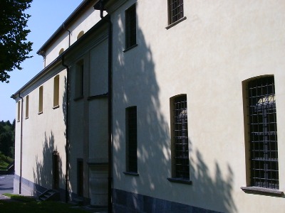 Lato est della chiesa parrocchiale