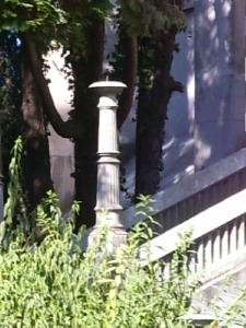 Particolare della scala che porta dal piano inferiore al piano superiore della cappella