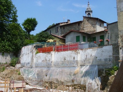 Il vecchio centro di Cassago, nato attorno alla chiesa medioevale, al castello dei Pirovano e al palazzo Nava