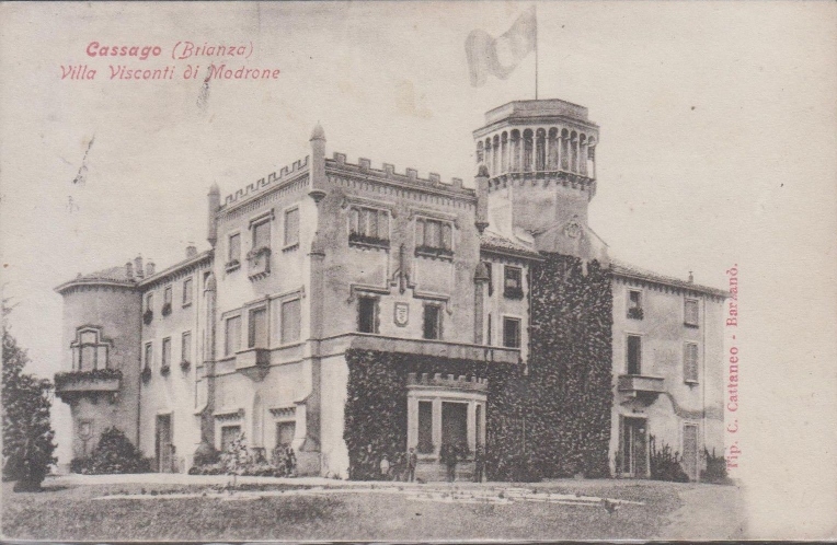 Il Palazzo Pirovano Visconti visto dal giardino. Cartolina edita a Barzanò dalla tipografia Cattaneo