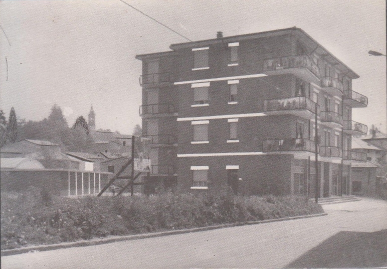 Il primo condominio costruito lungo via Nazario Sauro