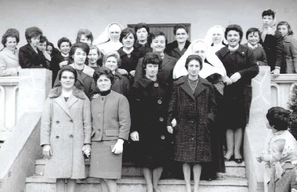 Ragazze dell'oratorio con le suore (1960)