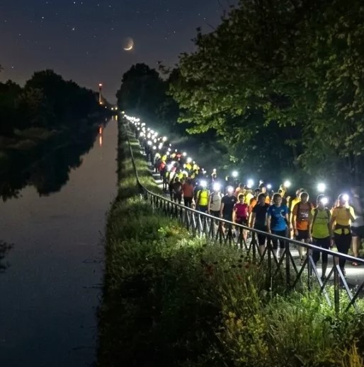La camminata notturna lungo il Naviglio da Milano a Pavia
