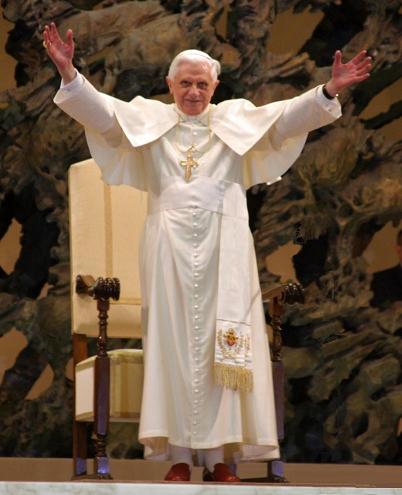 Papa Benedetto XVI durante una Udienza Generale nella sala Paolo VI