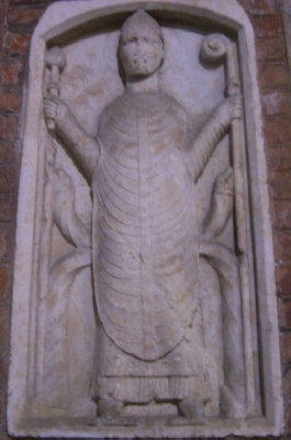 Il vescovo Ambrogio flagello degli Ariani in un bassorilievo nell'atrio di Ansperto nella basilica di sant'Ambrogio