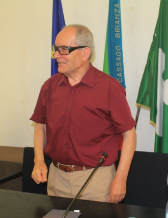 Caliandro Grazio riceve l'applauso dei presenti
